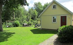 Delay'S Guest House